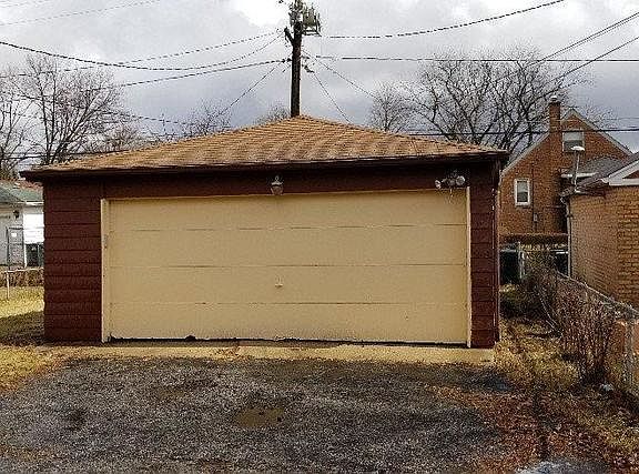 2nd image of 223 49th Ave