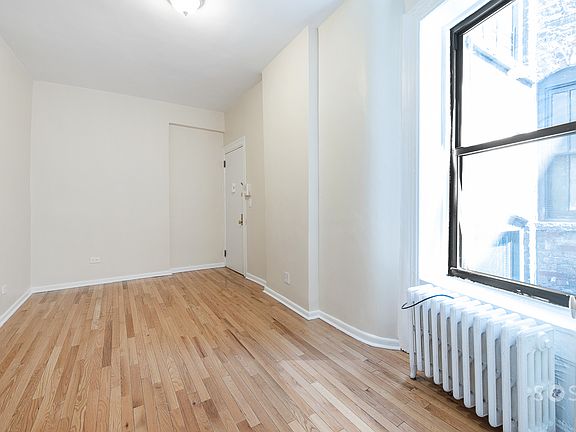 4th image of 185 Bleecker St APT 1