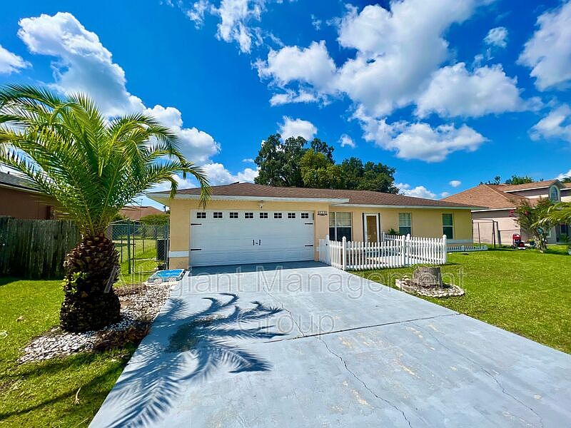 1st image of 716 Cockatoo Ct