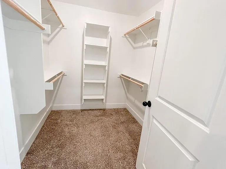1052 Hampton St — Photo 8