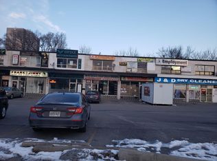 125 Dundas St E #A, Mississauga, ON L5A1W7