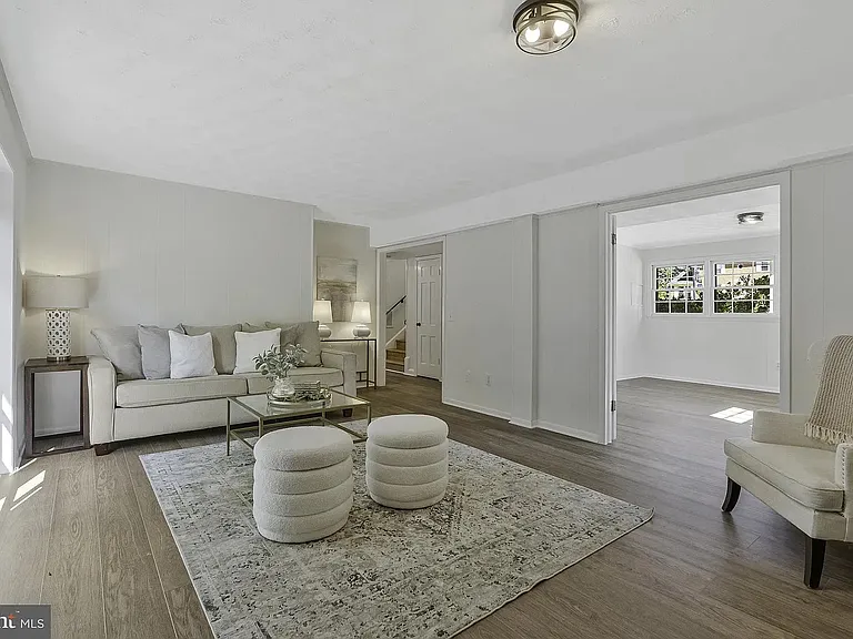 8009 Lewinsville Rd — Photo 22