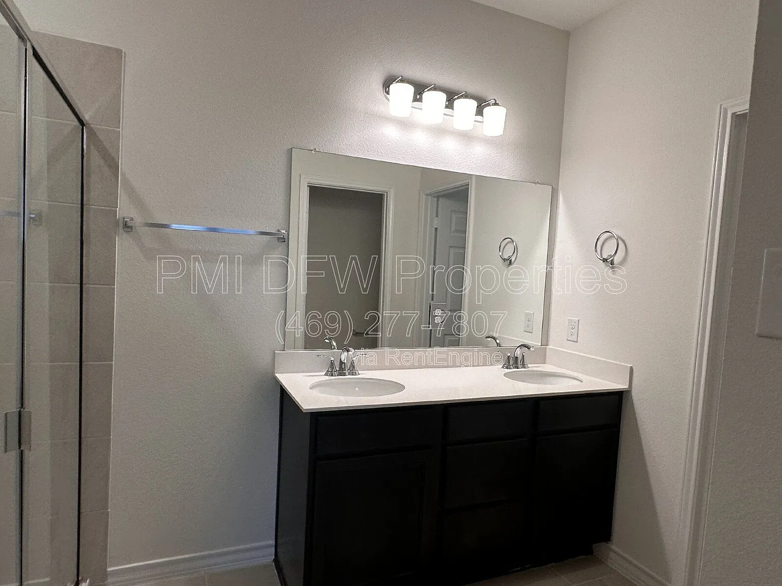 4 bed, 2.0 bath, 1674 sqft, $2,100 — Photo 2