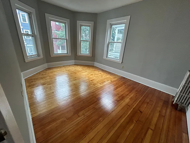 82A Conwell Ave #2 — Photo 4