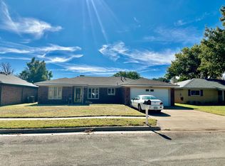 3239 92nd St, Lubbock, TX 79423