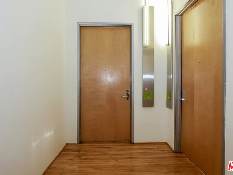 1850 Industrial St #Penthouse 9 — Photo 6