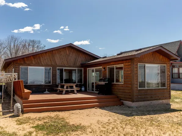 44339 Bow Ln, Isle, MN 56342