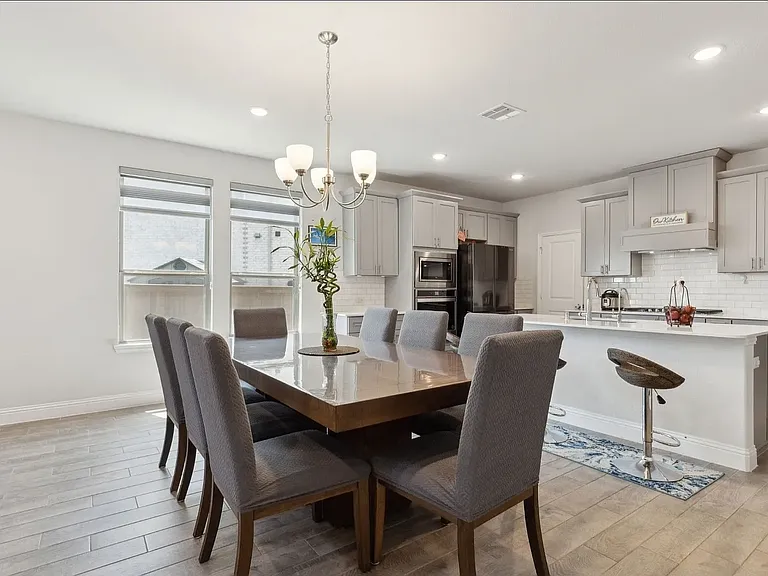3640 Lillian Ct — Photo 64