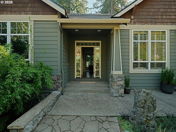 3rd image of 3044 SW Wilbard St