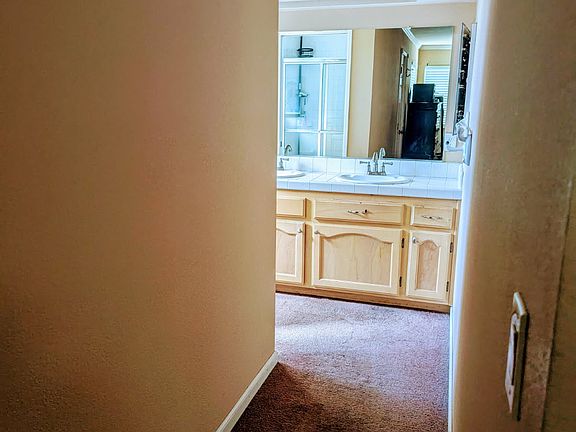 5th image of 1647 N Cat Ln