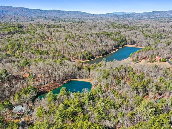 3rd image of 29 W Hidden Valley Lakes Dr