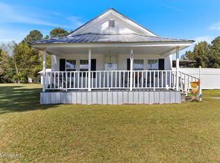 410 Elizabethtown Road, Bladenboro, NC 28320