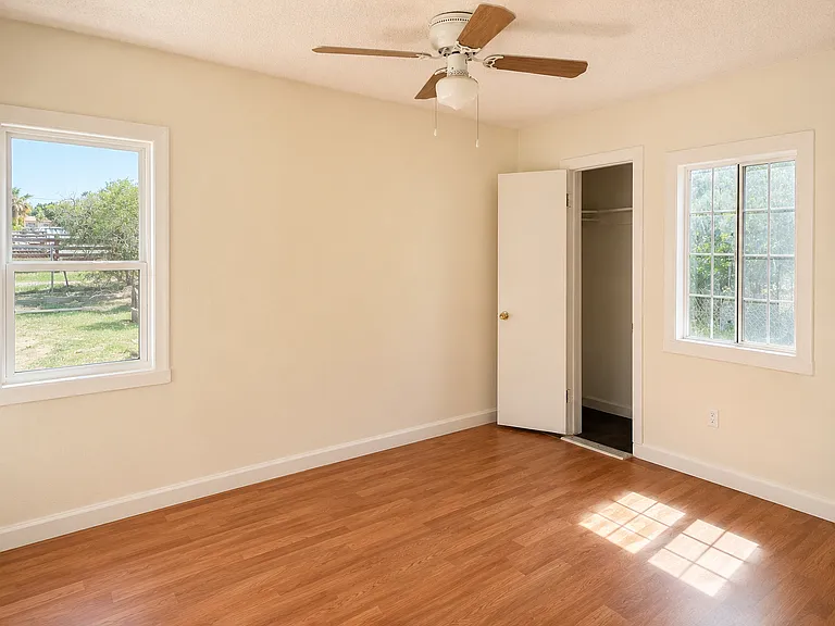 700 Arnold Ln — Photo 10