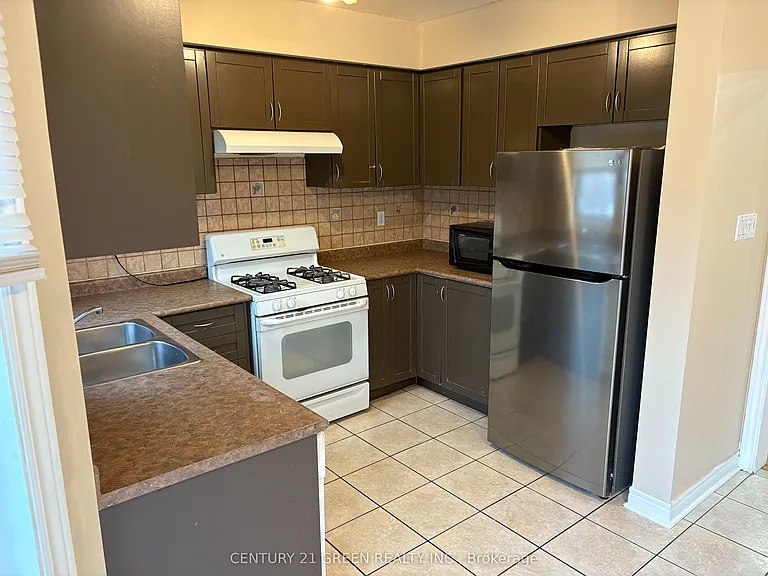 598 Dolly Bird Ln #UPPER — Photo 8