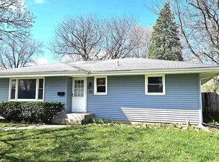 903 W 10th St, Belvidere, IL 61008