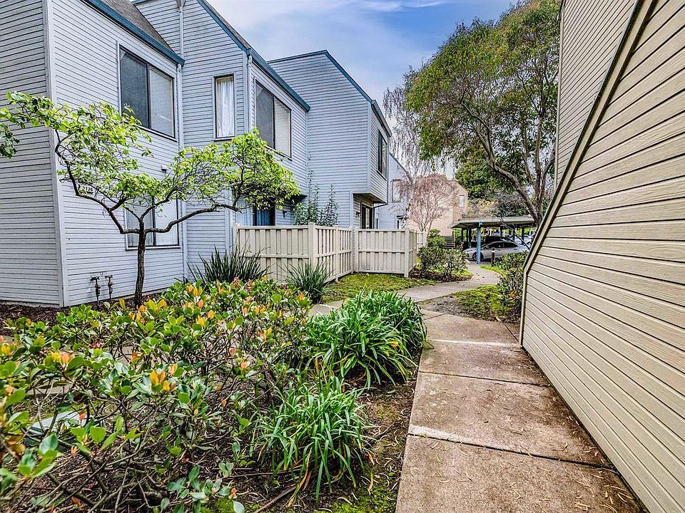 1st image of 2728 East Court