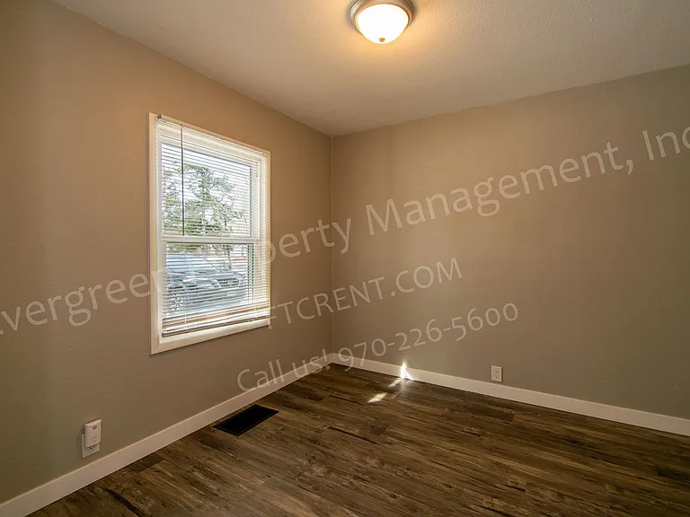 207 E Stuart St — Photo 18