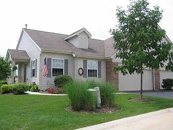 1st image of 1223 E Oakwood Dr