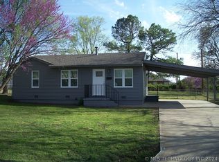 208 W 44th St, Sand Springs, OK 74063