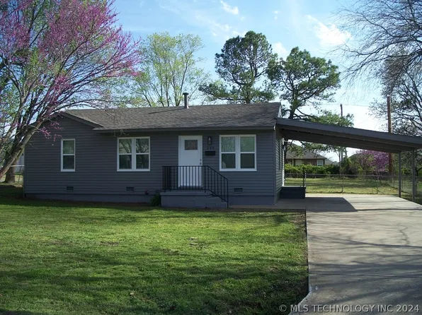 208 W 44th St, Sand Springs, OK 74063