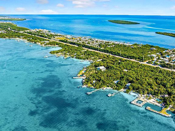 4th image of 95410 Overseas Highway