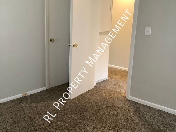 4th image of 1429 E North Broadway St #1429