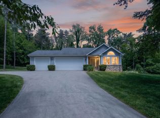 7655 Riverside Rd, Brooklyn, MI 49230