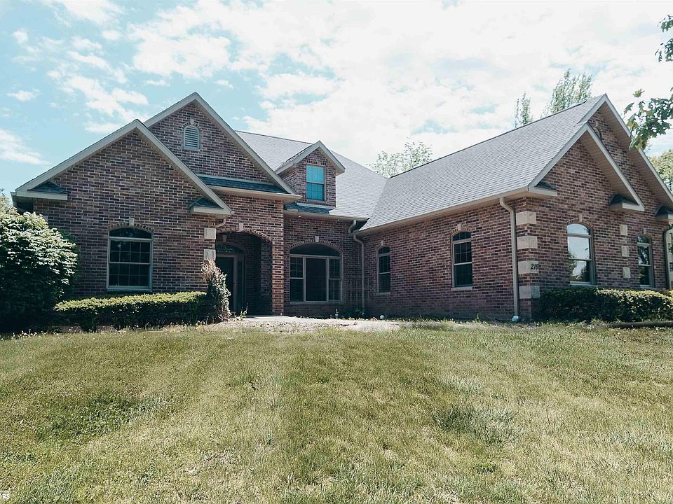 1st image of 216 Riverview Dr