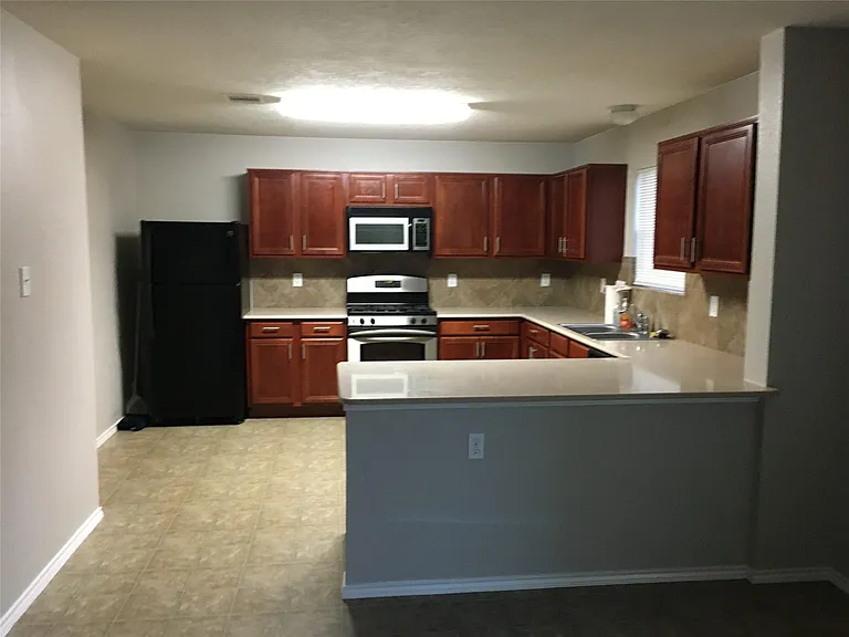 18102 Rexine Ln — Photo 6