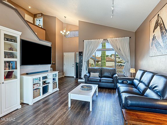 5th image of 9041 N Brimstone Way