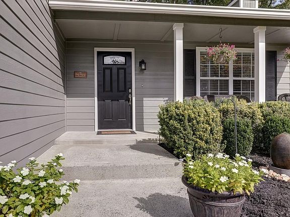 4th image of 3937 Stanton Trl