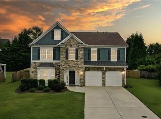 5525 Fieldfreen Dr, Cumming, GA 30028