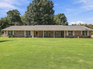 804 Monument Rd, Ponca City, OK 74604