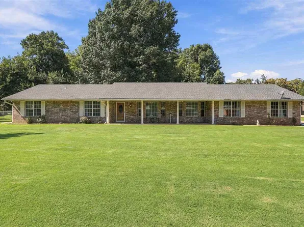 804 Monument Rd, Ponca City, OK 74604