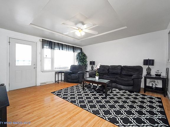 4th image of 16726 91st Ave