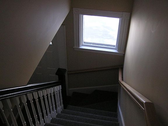 3rd image of 45 Courtland St Unit 2