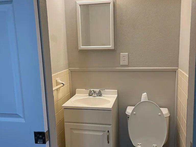 549 Holiday Ave — Photo 10