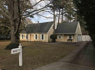 104 Woods Rd, Absecon, NJ 08201