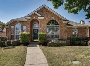 472 Ridge Meade Dr, Lewisville, TX 75067