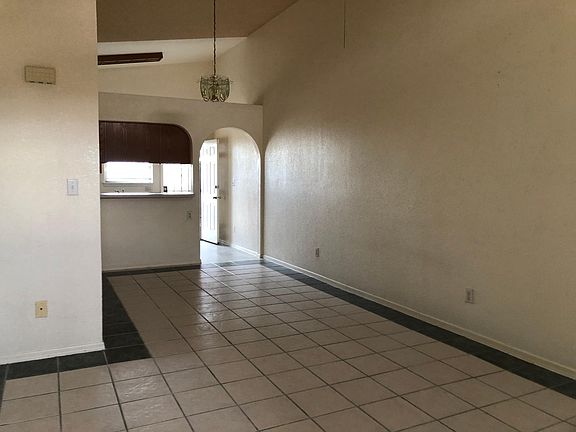 4th image of 3406 Wickham Ave #B