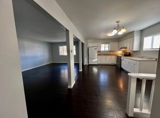 1301 Johnson Ave, Thermopolis, WY 82443