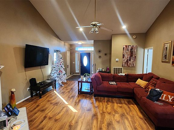 5th image of 5819 Forest Trails Dr