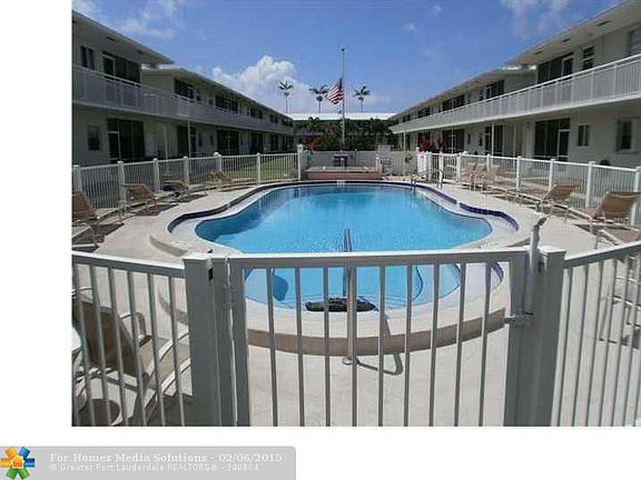 2nd image of 2100 NE 38th St APT 131