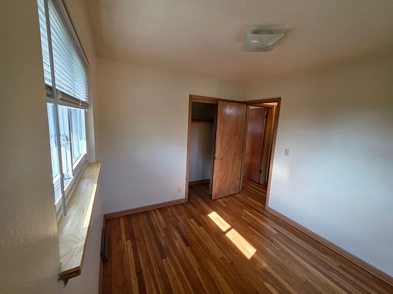 3127 S 66th St — Photo 10