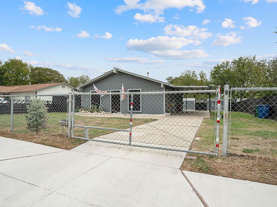 1st image of 6022 Castle View Dr