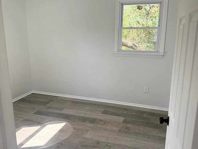 55 Chapin Ave #2 — Photo 7