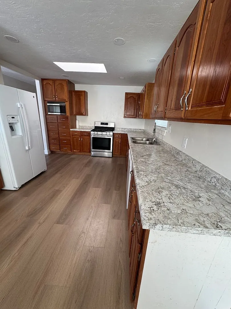 Beautiful home for rent in Pleasant Grove — Photo 4