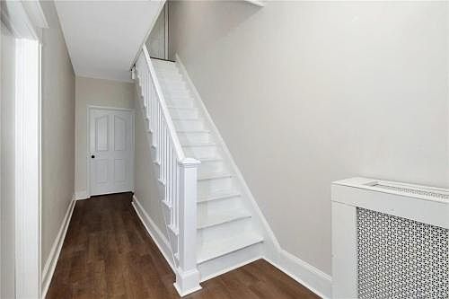 4th image of 60 Fortfield Ave Floor 2