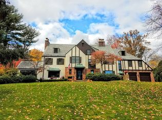 91 Ledyard Rd, West Hartford, CT 06117