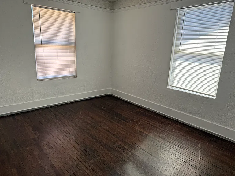 3506 E Illinois Ave — Photo 8